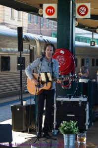Guitarist on the platform, indian pacific